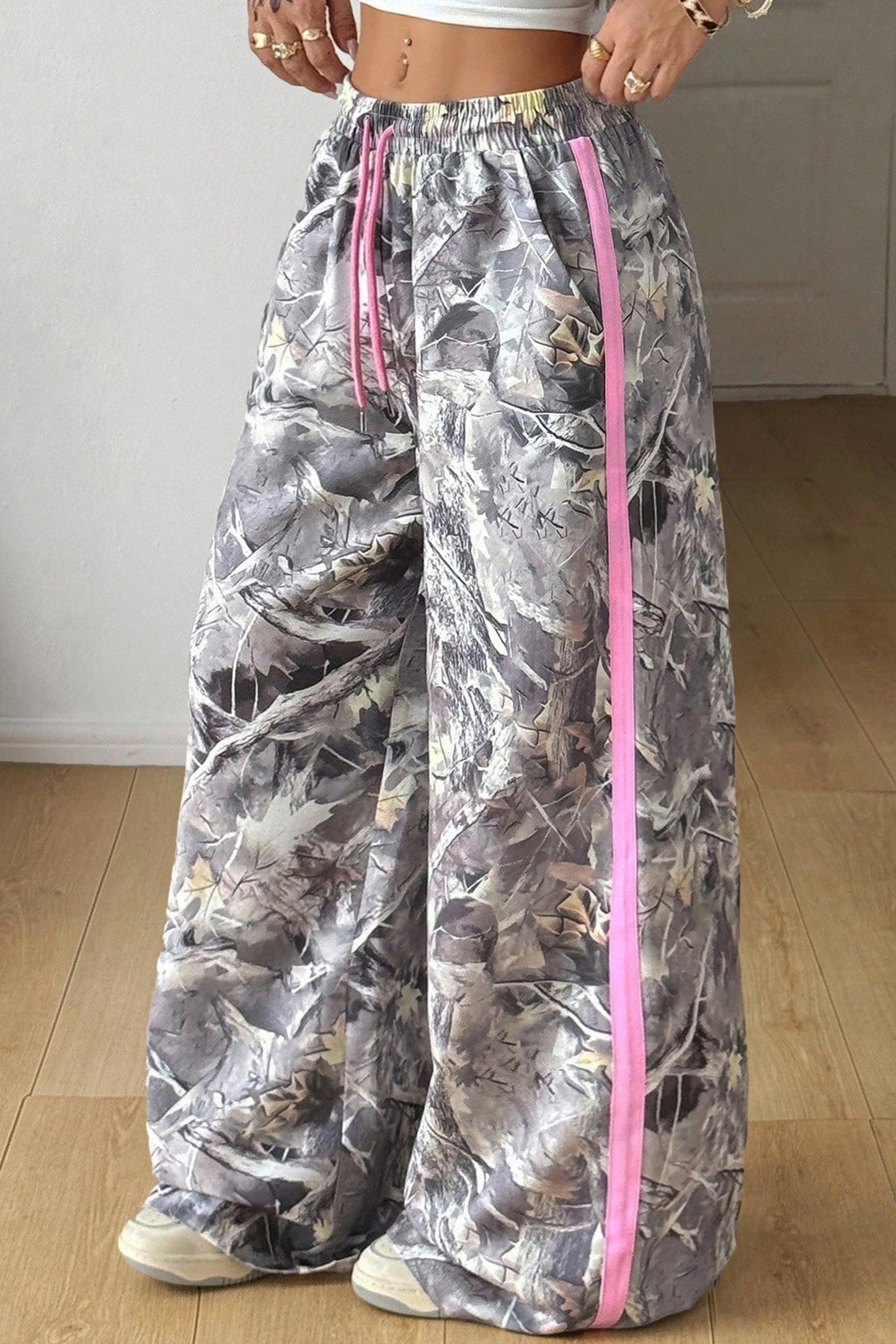 Street Woodland Detail Drawstring Wide Leg Sweatpants
