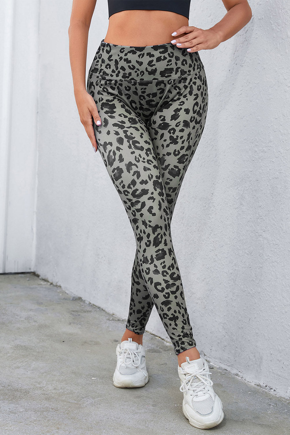 Zulaikha Leopard Print Active Leggings