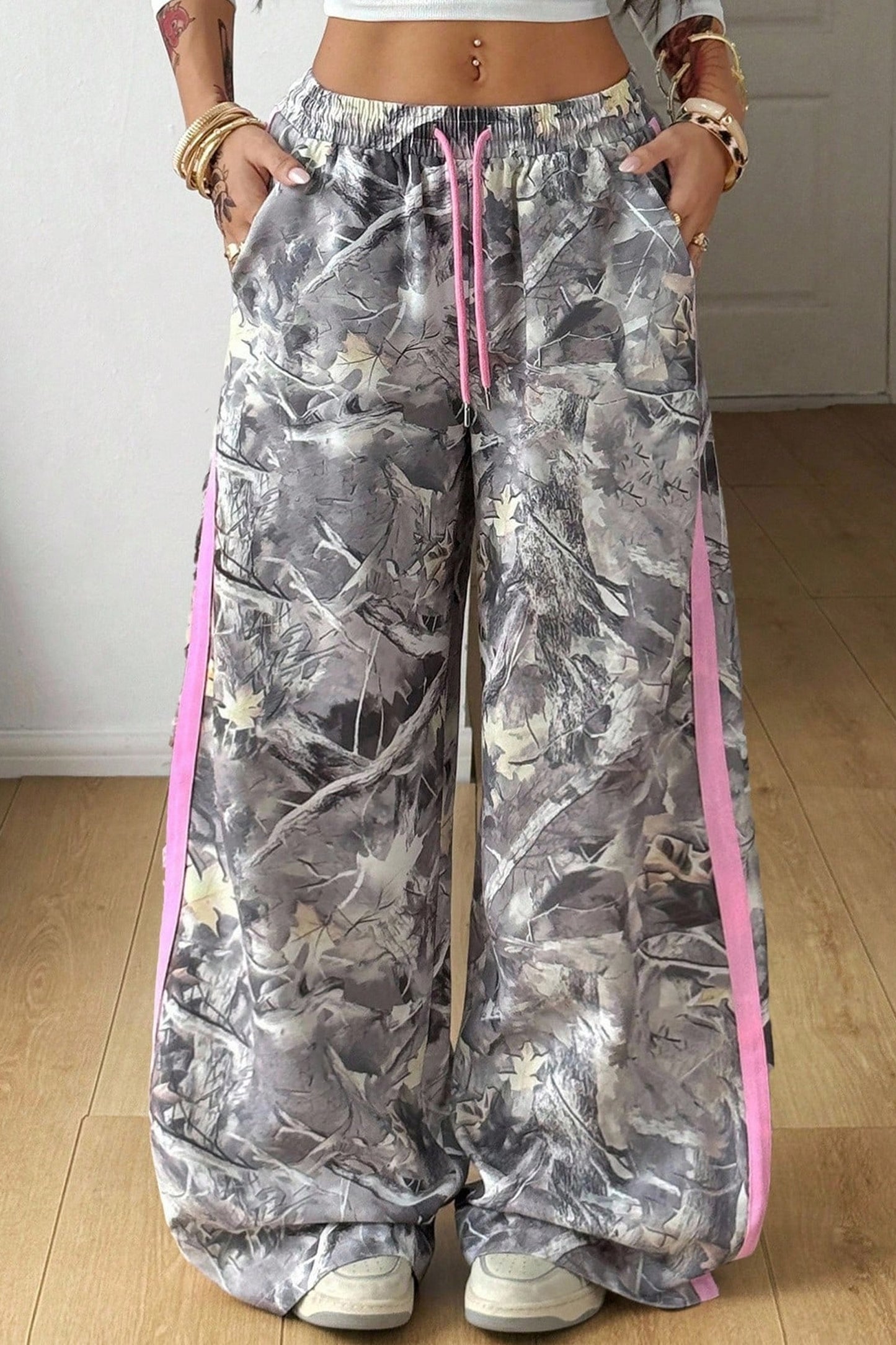 Street Woodland Detail Drawstring Wide Leg Sweatpants